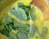 Gambar langkah 4 resipi Masak Lemak Tempoyak Bersama Daun Bayam.