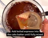 A picture of step 5 of Kit Kat Chocolate cake.