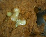 A picture of step 4 of Aate ka halva.