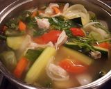 Foto del paso 14 de la receta: Caldo de pollo con vegetales