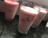 Foto del paso 4 de la receta: Frapucchino de frutilla sencillo🍓🍓🍓🍸