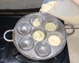 Foto langkah ke 2 dari resep Martabak Telur Mini.