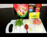 A picture of step 1 of Vegetable szechuan spaghetti.