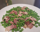 Foto del paso 1 de la receta: Guisantes salteados con bacon