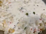 Cheesy white sauce pasta