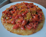 Foto del paso 5 de la receta: Falsa "pizza" de pimiento y tomate caramelizados🍅🌶️🍕