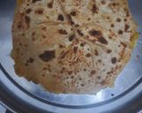 A picture of step 6 of Aaloo ka parantha.