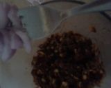 A picture of step 2 of Kashkash ka paratha.