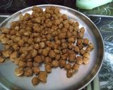 A picture of step 2 of Nutrela munchurian.