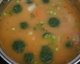 Piros zöldségleves tejjel recept fázis 4 fotója