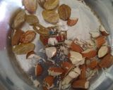 सूजी का हलवा (sooji ka halwa recipe in hindi) रेसिपी चरण 1 फोटो