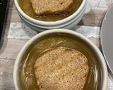 A picture of step 4 of Onion and Beer Soup.