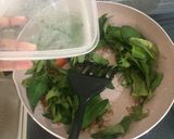 Foto langkah ke 4 dari resep Tumis kangkung saos tiram.