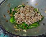 Foto langkah ke 6 dari resep Tumis cumi asin campur petai..