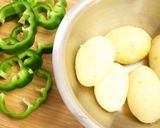 A picture of step 1 of Potato Stuffed Capsicum Rings.