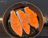 Hình bước làm 2 của món Cá Hồi Sốt Teriyaki