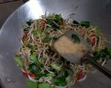 Foto langkah ke 4 dari resep Tumis pakcoy tauge.