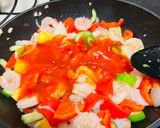 Foto langkah ke 5 dari resep Udang Asam Manis (Resep No. 103).