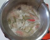 รูปขั้นตอนการทำที่ 6 ของ สายบัวต้มกะทิเห็ดหอม (เจ) #กินผักรักสุขภาพ5