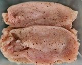 Foto del paso 3 de la receta: 30. Pechuga de pollo empanada