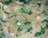 A picture of step 2 of Aloo paratha.