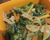 Foto langkah ke 5 dari resep Tumis buncis wortel.