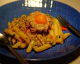 รูปขั้นตอนการทำที่ 3 ของ พาสต้ากะเพราหมูสับไข่เค็ม