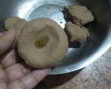 A picture of step 2 of Bread Gulab Jamun.