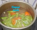 Foto langkah ke 4 dari resep Sup tulang ayam.