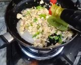 A picture of step 3 of 3 -layers chicken buns 😘😘.