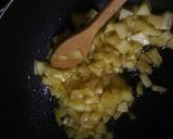 Foto del paso 4 de la receta: Tarta de manzanas con crumble de nueces Sin manteca