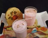 A picture of step 2 of Meethi Lassi (Rose Lassi).
