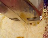 A picture of step 3 of Milky Vanilla cupcakes.