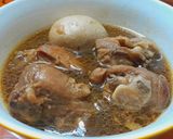 Hình bước làm 2 của món Gà kho trứng