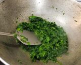 પાલક મઠરી (Palak Mathri Recipe In Gujarati) રેસીપી સ્ટેપ3ફોટો