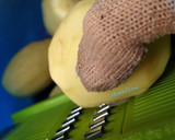Foto langkah ke 2 dari resep Kering Kentang Kacang Renyah Anti Gagal (Kentang Mustofa).