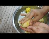 A picture of step 4 of Sooji ke gulab jamun.