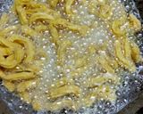A picture of step 3 of Champakali Ganthiya.