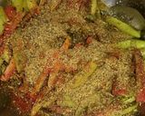 A picture of step 4 of Carrot-chilli pickle.