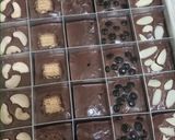 Foto langkah ke 6 dari resep Shiny Crust Brownies (Loyang sekat).