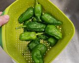 Foto del paso 1 de la receta: Entrecot de ternera con pimientos del padrón