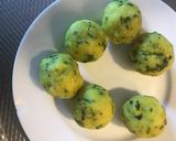 A picture of step 3 of Vada pav.