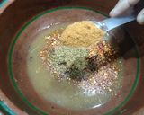 A picture of step 4 of Imli or khajoor ki chutney.