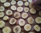 Foto del paso 2 de la receta: Tarta de banana, crema y dulce de leche