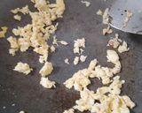 Foto langkah ke 2 dari resep Bola2 nasi ayam.