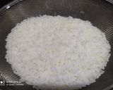 रेस्टॉरंट स्टाईल तडकेवाली दाल खिचडी (tadkewala dal khichdi recipe in marathi) रेसिपी स्टेप 2 फोटो 