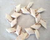 Foto del paso 9 de la receta: Guirnalda de hojaldre y canela