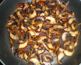 Foto del paso 3 de la receta: Falso solomillo en salsa de setas
