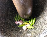 รูปขั้นตอนการทำที่ 1 ของ น้ำพริกกะปิ สูตรมังสวิรัติ