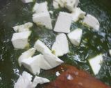 A picture of step 6 of Palak paneer.